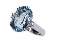 8.90 ct Aquamarine and Diamonds Ring
